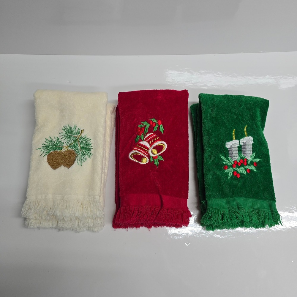Vintage Christmas Fingertip Guest Towels Lot 6 Holiday Bells Candles Pinecone
